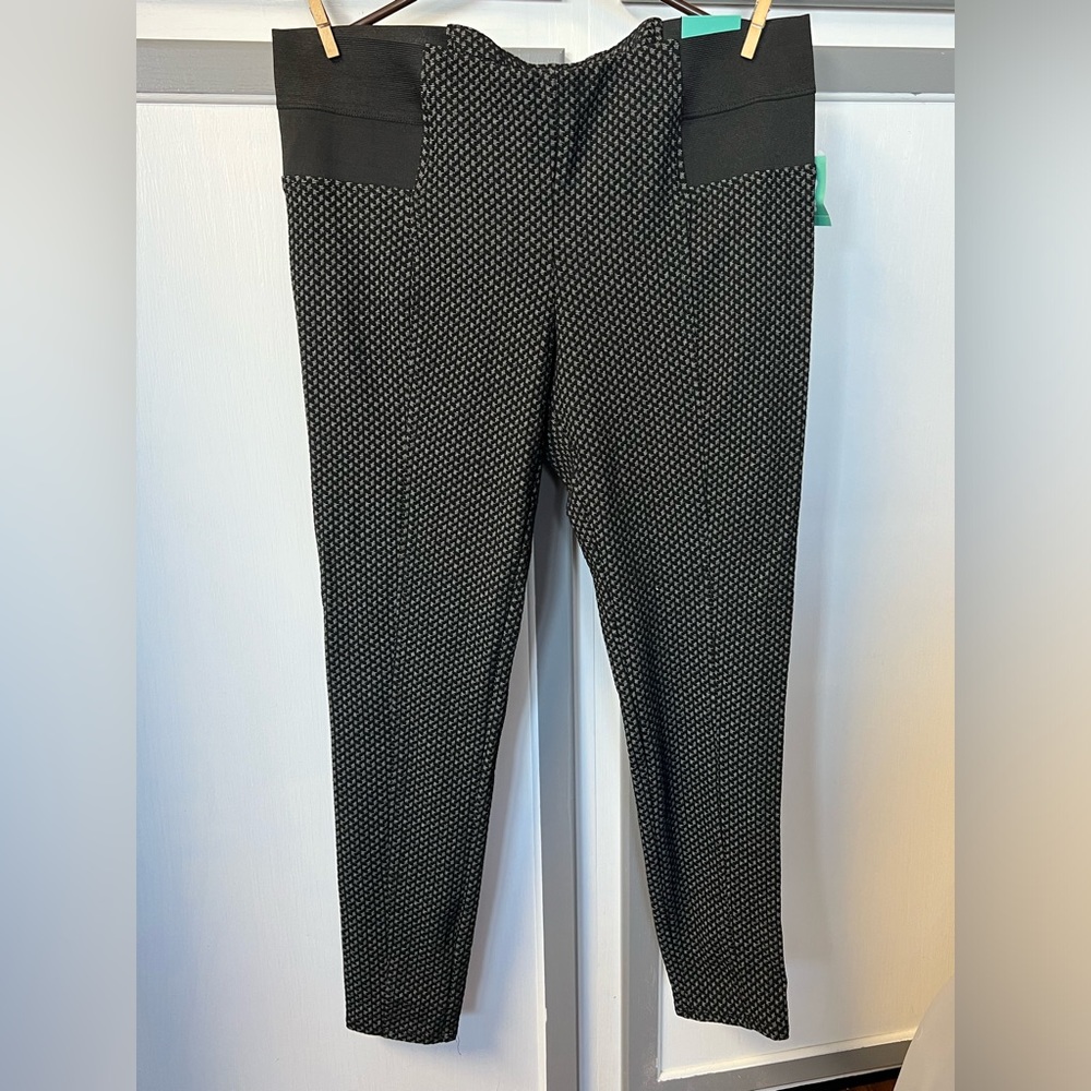 Maurices Black With Pattern Print In White. - image 1